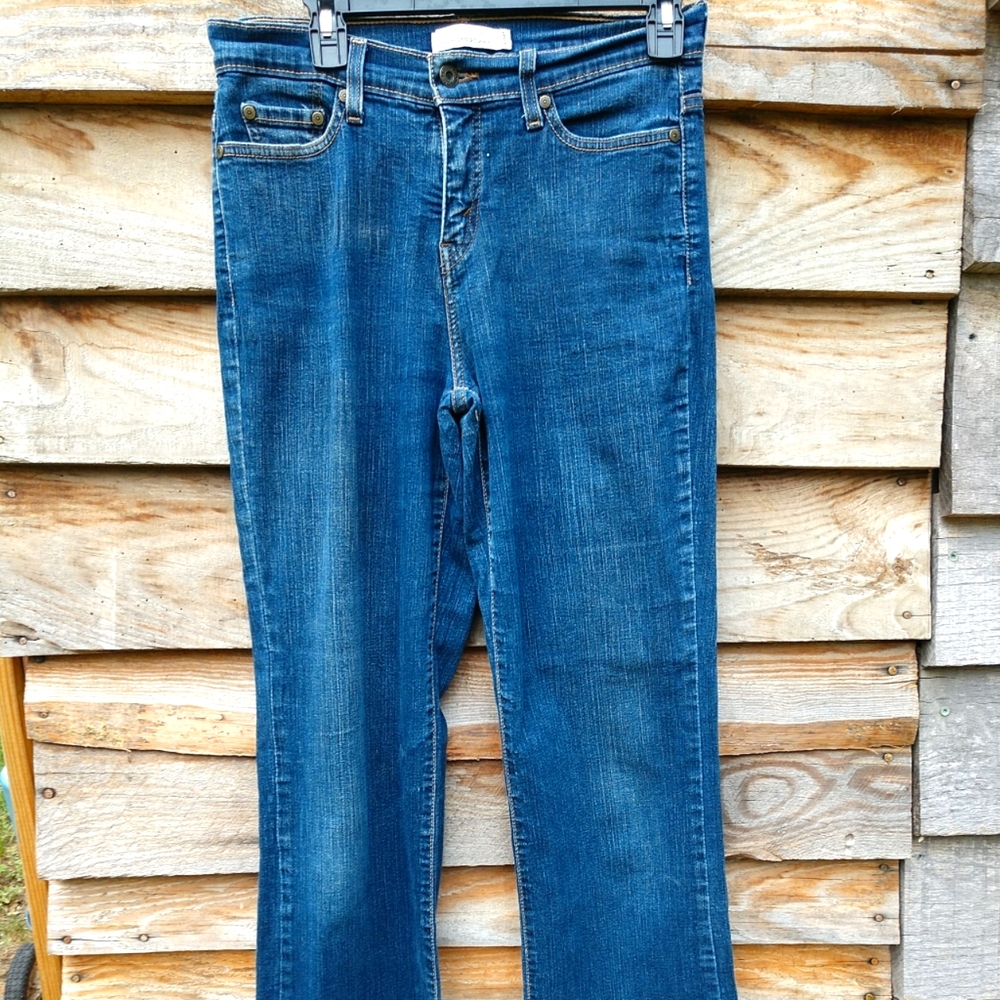 Levi's 512 Perfectly Slimming Mid Rise Bootcut Size 6 Long